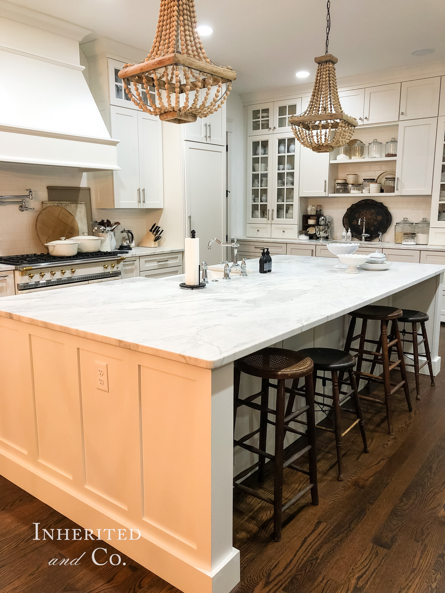 Kitchen Island in Entertainer's Kitchen