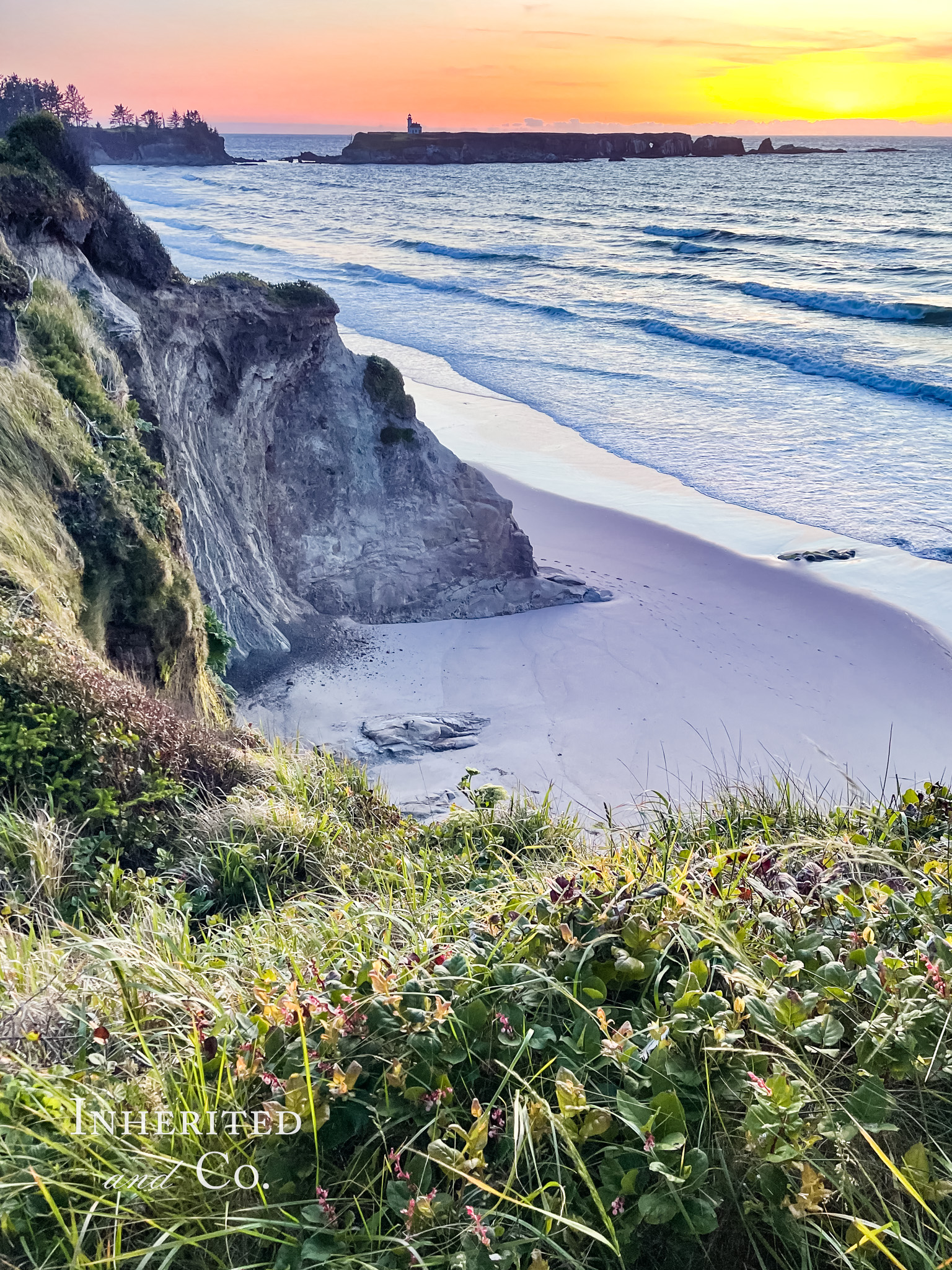 Oregon Coast VRBO with a view of Cape Arago Lighthouse